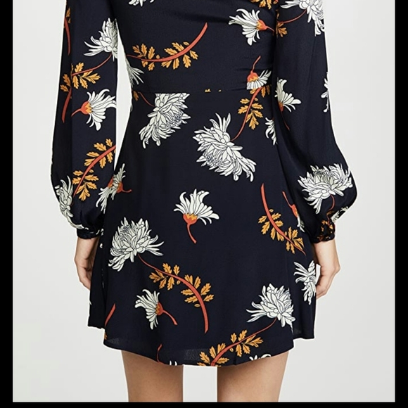 🌱HOST PICK🌱Cupcakes & Cashmere Navy Floral Dress - Picture 4 of 16